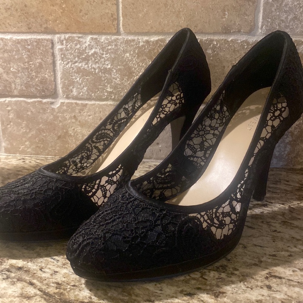 Nine‎ West Lace Heels